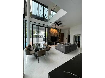 For Sale - 5 Bedroom, 3.5 Storey Corner Terrace, Freehold in D15, For Sale Now!