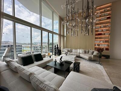 For Sale - Penthouse by the bay! Best price guaranteed, call to view today! Absolutely steal!