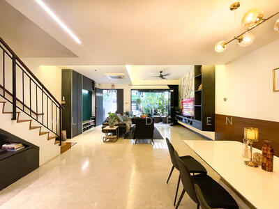 For Sale - Straits Gardens