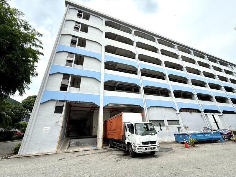 Pan-I Complex, 601 Sims Drive, Eunos / Geylang / Paya Lebar, 2,629 sqft, Light Industrial (B1) For Rent, by Han Hui Ying, 25630093 - Car Park - CommercialGuru.com.sg