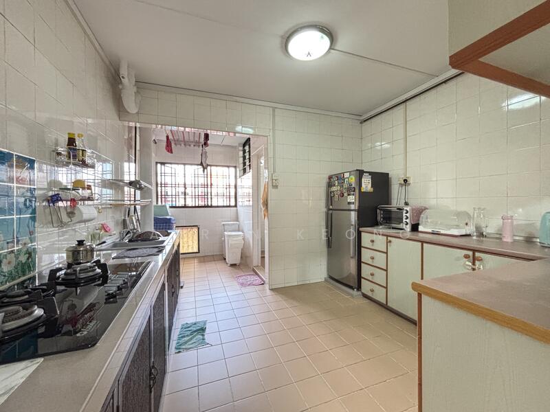 736 Tampines Street 72, 736 Tampines Street 72, Pasir Ris / Tampines, Room Rental, 100 sqft, HDB Flat For Rent, by Darren Keong, 25630193 - Kitchen - PropertyGuru.com.sg