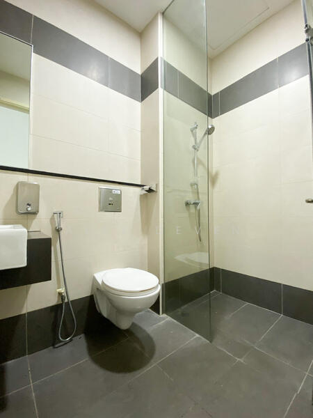 Centropod, 80 Changi Road, 1,507 sqft, Mall Shop For Sale, by Alex Deven, 25630636 - Bathroom - CommercialGuru.com.sg