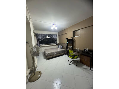 For Rent - 709 Jurong West Street 71