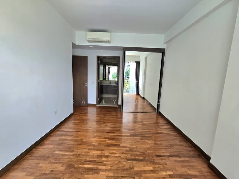 eCO Condominium For Sale at S$ 1,450,000 | PropertyGuru Singapore - Master Bedroom 