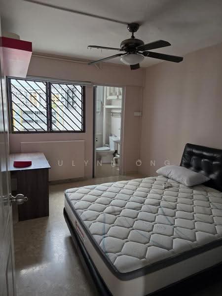 215 Bukit Batok Street 21, 215 Bukit Batok Street 21, Dairy Farm / Bukit Panjang / Choa Chu Kang, 3 Bedrooms, 1,001 sqft, HDB Flat For Rent, by Julynn Ong, 25630963 - Bedroom - PropertyGuru.com.sg