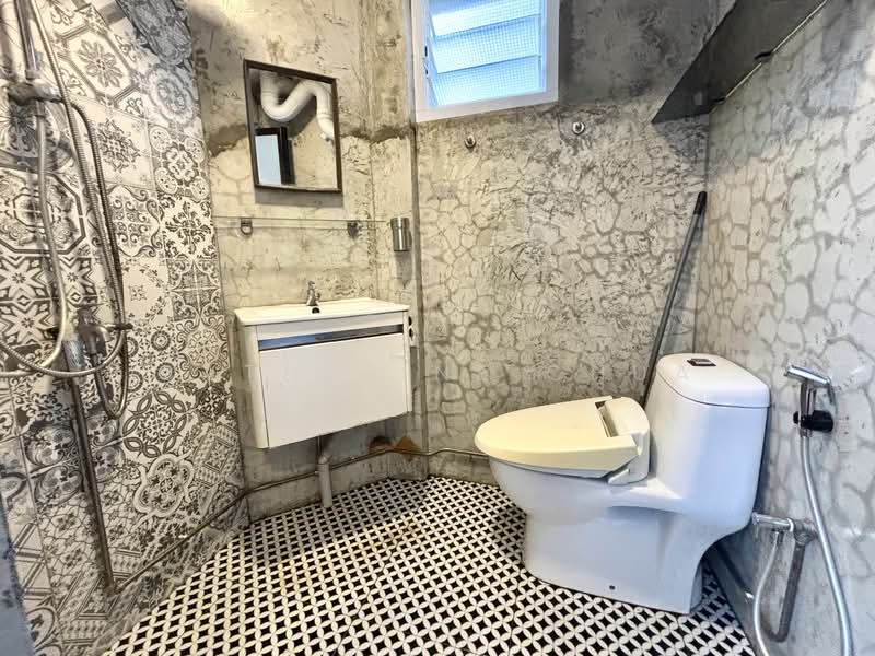 215 Jurong East Street 21, 215 Jurong East Street 21, 2 Bedrooms, 721 sqft, HDB Flat For Rent, by Catherine Chua, 25631043 - PropertyGuru.com.sg