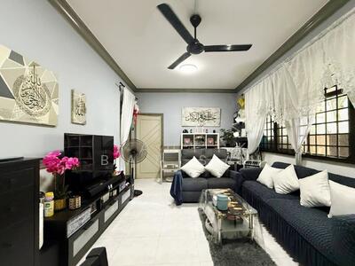 For Sale - 322A Anchorvale Drive