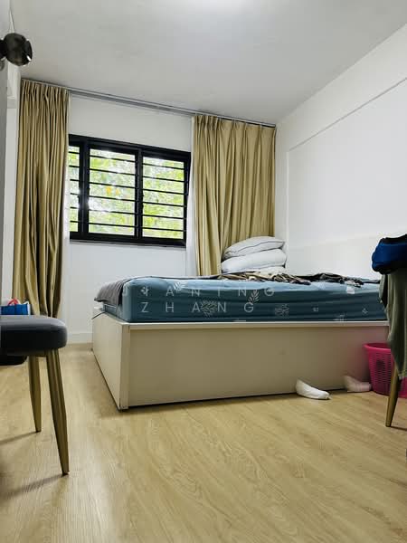 301 Clementi Avenue 4, 301 Clementi Avenue 4, Room Rental, 130 sqft, HDB Flat For Rent, by Jianing Zhang, 25631357 - Bedroom - PropertyGuru.com.sg
