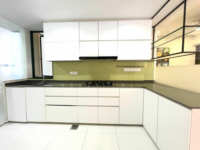 Pebble Bay Condominium For Sale at S$ 3,500,000 | PropertyGuru Singapore