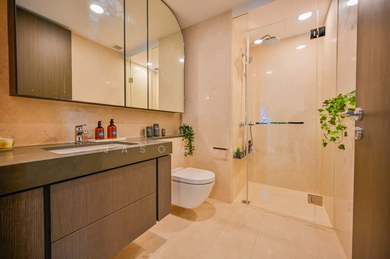 Avenue South Residence, 11 Silat Avenue, 2 Bedrooms, 657 sqft, Condominium For Rent, by Jason Chan, 25631789 - Bathroom - PropertyGuru.com.sg