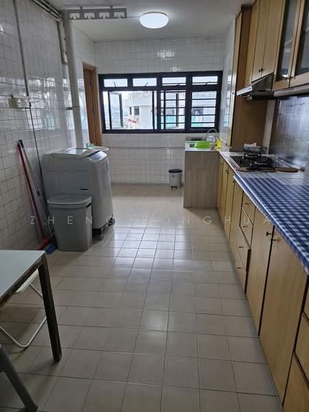 304 Clementi Avenue 4, 304 Clementi Avenue 4, 2 Bedrooms, 700 sqft, HDB Flat For Rent, by Zheng Ronghua 郑荣华, 25631985 - Kitchen - PropertyGuru.com.sg