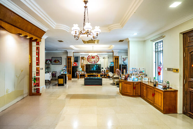For Sale - Beautiful 3.5 Storey Facing Greenery Corner Terrace for Sale