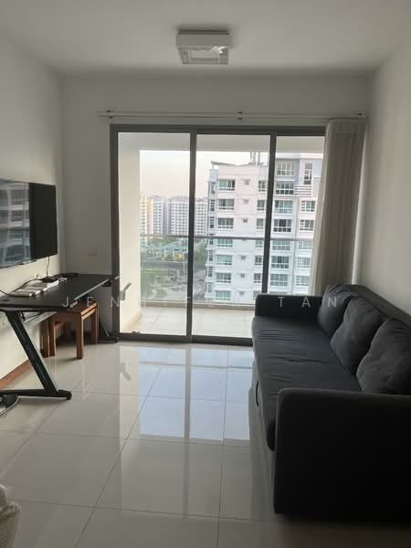 A Treasure Trove, 72 Punggol Walk, 2 Bedrooms, 775 sqft, Condominium For Rent, by Jennifer Tan, 25632063 - Living Room - PropertyGuru.com.sg