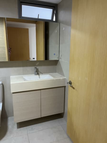 A Treasure Trove, 72 Punggol Walk, 2 Bedrooms, 775 sqft, Condominium For Rent, by Jennifer Tan, 25632063 - Bathroom - PropertyGuru.com.sg