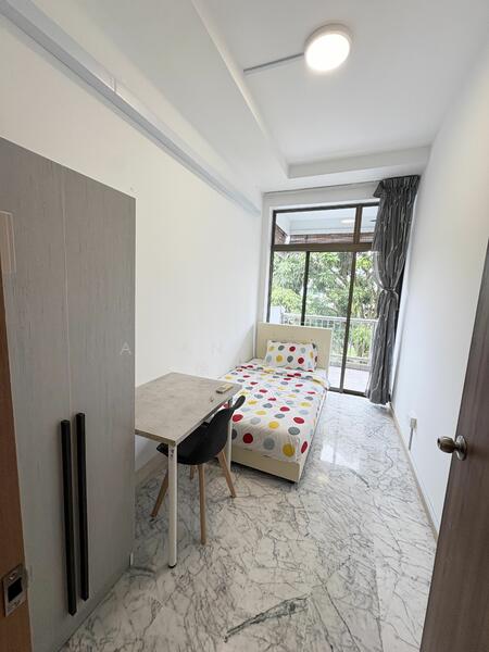 For Rent - Cheap Common Bedroom @ Sixth Ave MRT