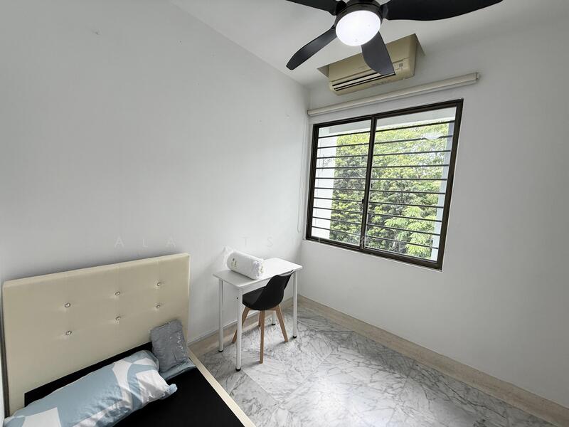 For Rent - Cheap Common Bedroom @ Sixth Ave MRT