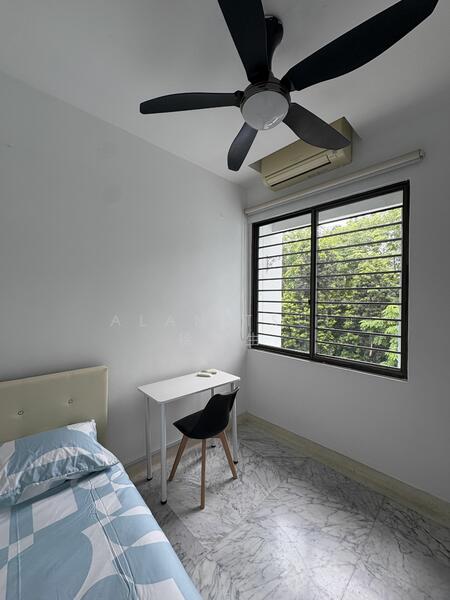 For Rent - Cheap Common Bedroom @ Sixth Ave MRT