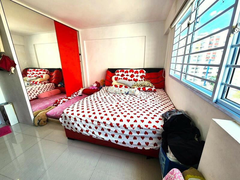 658 Yishun Avenue 4, 658 Yishun Avenue 4, 3 Bedrooms, 1,399 sqft, HDB Flat For Sale, by Richard Lam, 25632563 - PropertyGuru.com.sg