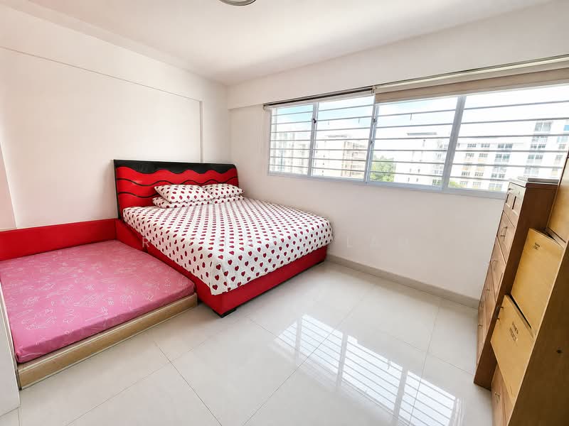 658 Yishun Avenue 4, 658 Yishun Avenue 4, 3 Bedrooms, 1,399 sqft, HDB Flat For Sale, by Richard Lam, 25632563 - PropertyGuru.com.sg