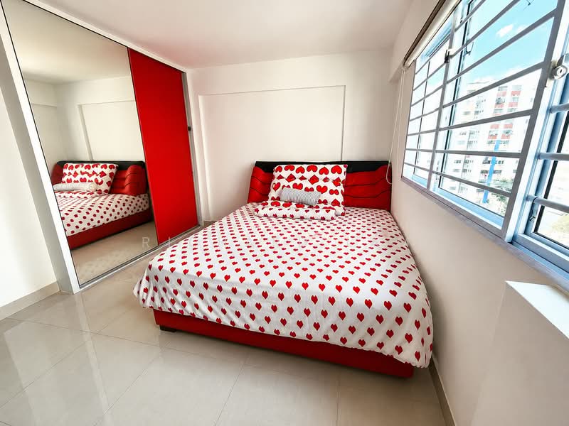 658 Yishun Avenue 4, 658 Yishun Avenue 4, 3 Bedrooms, 1,399 sqft, HDB Flat For Sale, by Richard Lam, 25632563 - PropertyGuru.com.sg