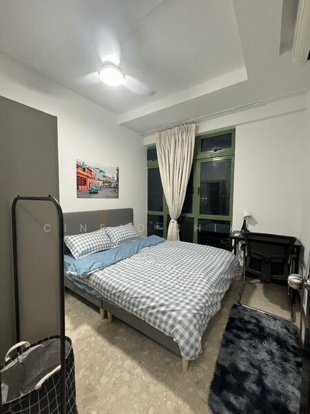 DR1 8SQM, $1100/$1300