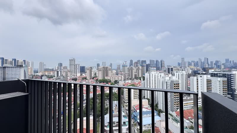 Piccadilly Grand, Northumberland Road, 2 Bedrooms, 710 sqft, Condominium For Sale, by Eric Yeo, 25632753 - View - PropertyGuru.com.sg