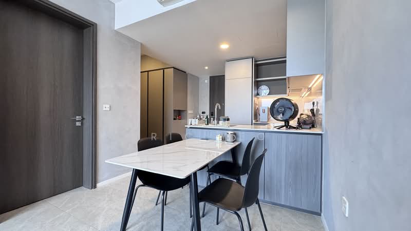 Piccadilly Grand, Northumberland Road, 2 Bedrooms, 710 sqft, Condominium For Sale, by Eric Yeo, 25632753 - Kitchen - PropertyGuru.com.sg