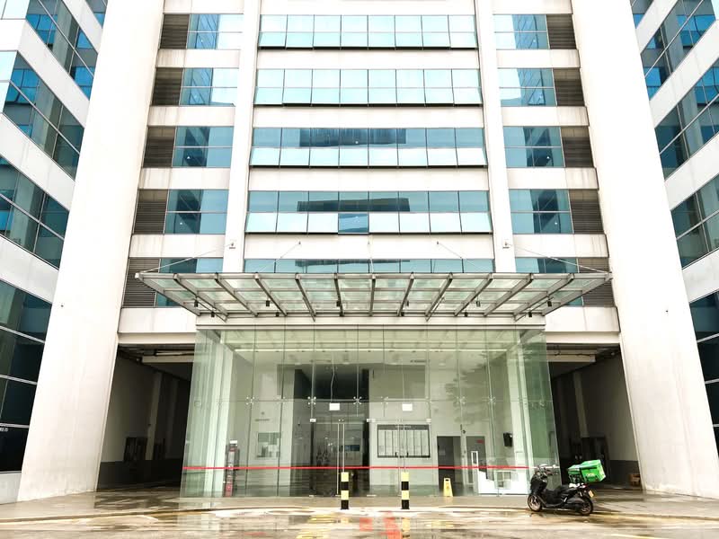 Wcega Tower, 21 Bukit Batok Crescent, Dairy Farm / Bukit Panjang / Choa Chu Kang, 335 sqft, Light Industrial (B1) For Rent, by Jamie Peh, 25632758 - Entrance - CommercialGuru.com.sg