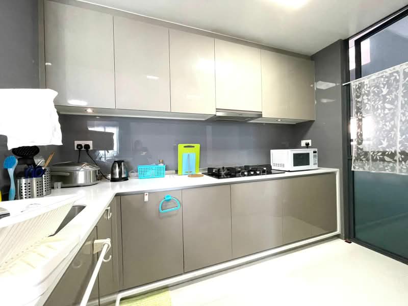 J Gateway, , 3 Bedrooms, 969 sqft, Condominium For Rent, by Gary Koh, 25632975 - PropertyGuru.com.sg