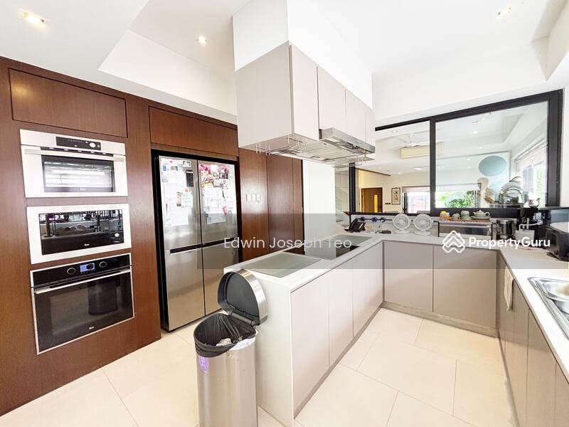 For Sale - ❤️ Must View! Lovely, Quiet & Move-in! ❤️ Off Sixth Ave