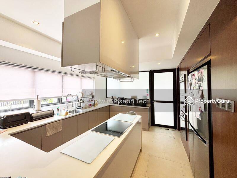 For Sale - ❤️ Must View! Lovely, Quiet & Move-in! ❤️ Off Sixth Ave