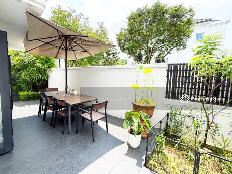 For Sale - ❤️ Must View! Lovely, Quiet & Move-in! ❤️ Off Sixth Ave