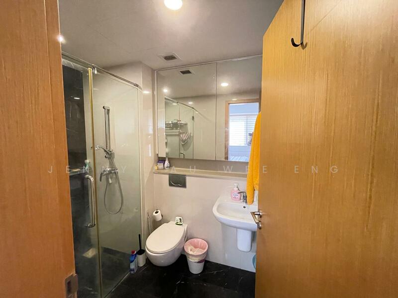 8 @ Woodleigh, 8 Woodleigh Close, 1 Bedroom, 398 sqft, Condominium For Rent, by Jenny Lau Wee Eng, 25633492 - Bathroom - PropertyGuru.com.sg