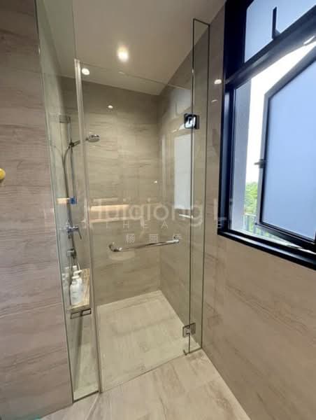 Fourth Avenue Residences, 4 Fourth Avenue, 3 Bedrooms, 947 sqft, Condominium For Rent, by Anthea Yeo 杨丽娇, 25633499 - Bathroom - PropertyGuru.com.sg