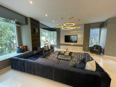 For Sale - St. Regis Residences Singapore