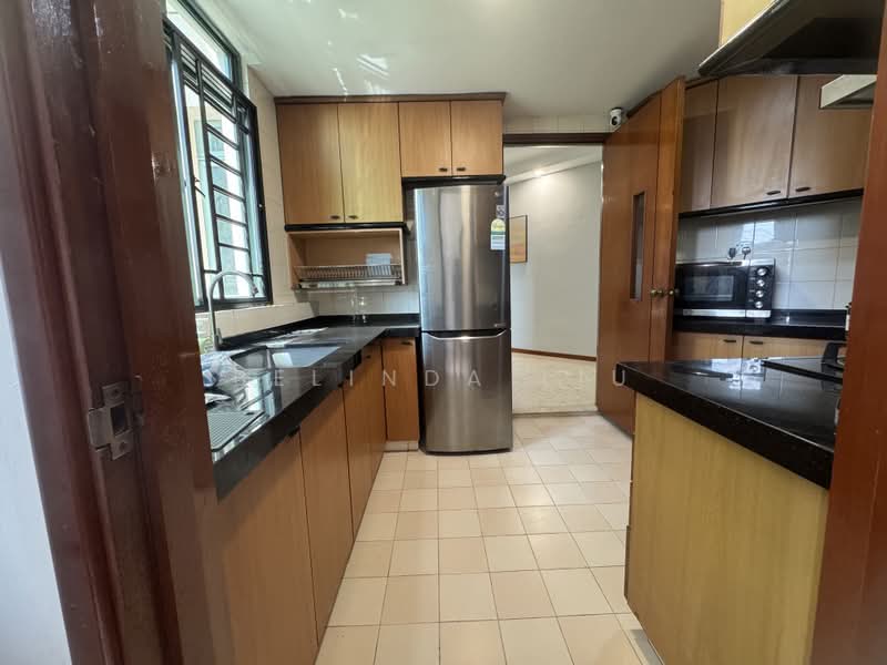 Summerdale, 8 Boon Lay Drive, Room Rental, 90 sqft, Condominium For Rent, by Belinda Liu, 25634240 - Kitchen - PropertyGuru.com.sg