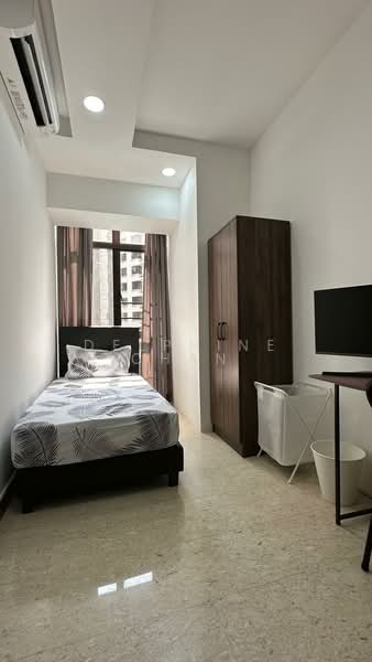 The Mayfair, 1 Jurong East Street 32, Room Rental, 100 sqft, Condominium For Rent, by Delphine Chan, 25634388 - Bedroom - PropertyGuru.com.sg