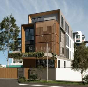 For Sale - East Coast! Brand New Bunglow! Lift! Pool!