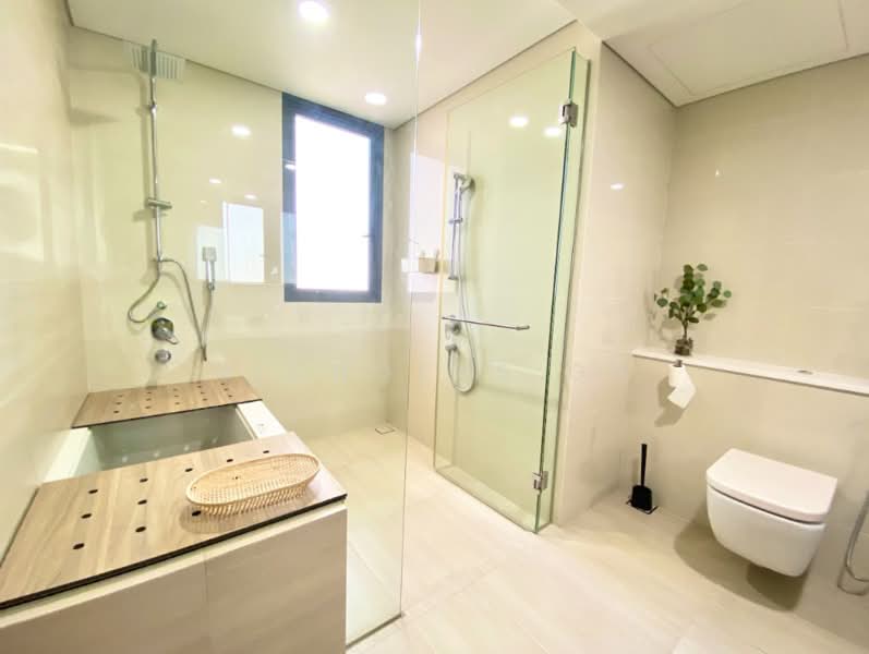 Lakeville, 1 Jurong Lake Link, Room Rental, 200 sqft, Condominium For Rent, by Nicholas Gn, 25634566 - Bathroom - PropertyGuru.com.sg