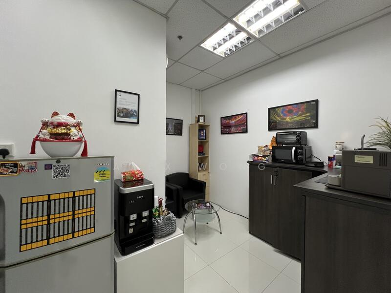E-Centre @ Redhill, 3791 Jalan Bukit Merah, 1,884 sqft, Light Industrial (B1) For Sale, by Alex Wong, 25634907 - CommercialGuru.com.sg
