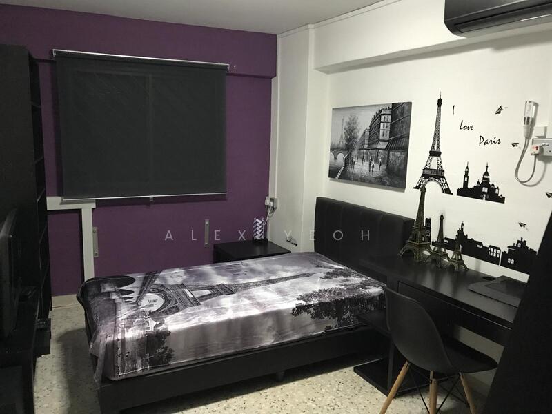 For Sale - 168A Queensway