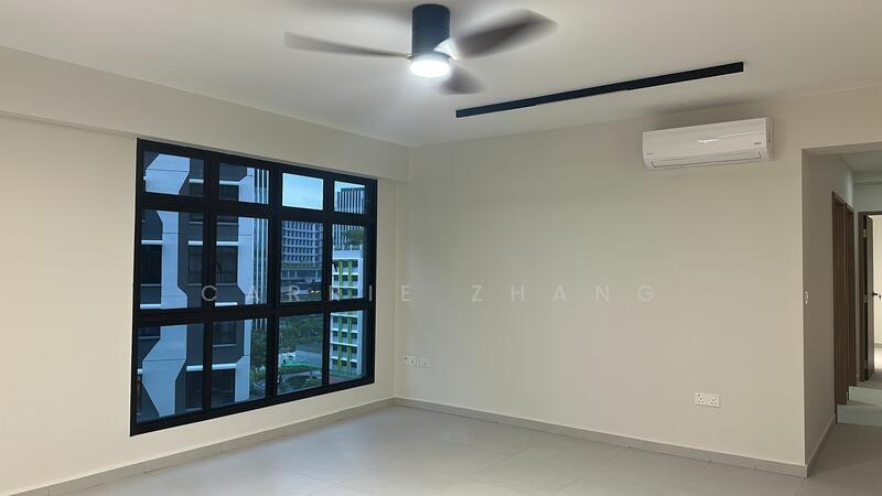 447A Punggol Way, 447A Punggol Way, Hougang / Punggol / Sengkang, Room Rental, 150 sqft, HDB Flat For Rent, by Carrie Zhang, 25635673 - Living Room - PropertyGuru.com.sg