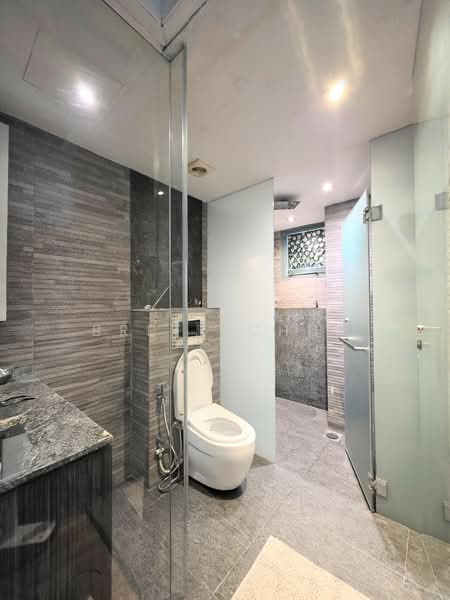 Cassia View, 320 Guillemard Road, 3 Bedrooms, 1,206 sqft, Condominium For Sale, by Brett Chua, 25636099 - Bathroom - PropertyGuru.com.sg