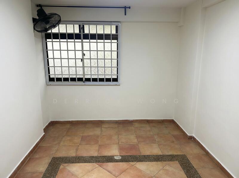 523 Jelapang Road HDB Flat For Sale at S$ 708,000 | PropertyGuru Singapore - Common Room