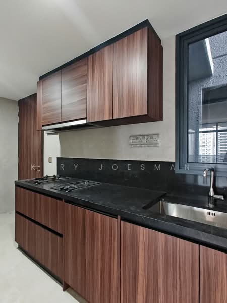 Pullman Residences, 18 Dunearn Road, 3 Bedrooms, 1,163 sqft, Condominium For Rent, by Kory Joesman, 25636249 - Kitchen - PropertyGuru.com.sg