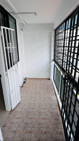 Corner With Recess area