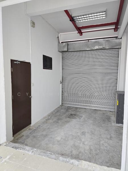 Sam leong road, Sam Leong Road, 1,217 sqft, Shop / Shophouse For Rent, by Cynthia Shaw, 25636534 - Car Park - CommercialGuru.com.sg