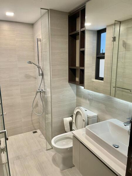 Lake Grande, 10 Jurong Lake Link, 2 Bedrooms, 861 sqft, Condominium For Rent, by Kate Lin, 25636536 - Bathroom - PropertyGuru.com.sg