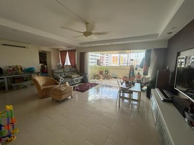 For Sale - 655 Hougang Avenue 8