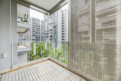 For Rent - The Luxurie